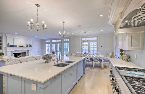 Shelter Island Heights House | Shelter Island Retreat w/Outdoor Pool!