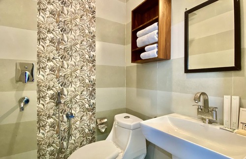 Dhikuli Hotel | Shelton Blu