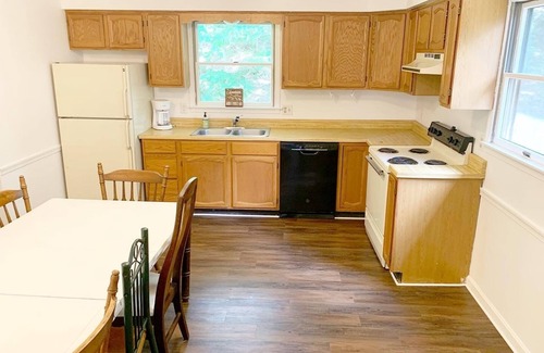 Front Royal House | Shenandoah Retreat near Vineyards/Hiking/River/National Park