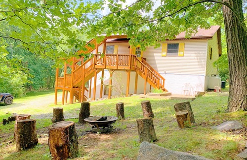 Front Royal House | Shenandoah Retreat near Vineyards/Hiking/River/National Park