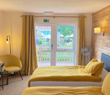 Kidderminster Hotel | Shenstone Lodge