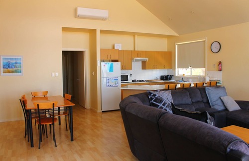 Lake Wangary House | Sheoak Eastside - Coffin Bay