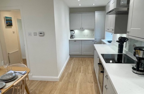 Lairg Cottage | Shepherd Moon - Sea View Cottage near NC500