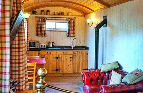 Coalbrookdale Ski Chalet | Shepherd's Rest at Morrells Wood