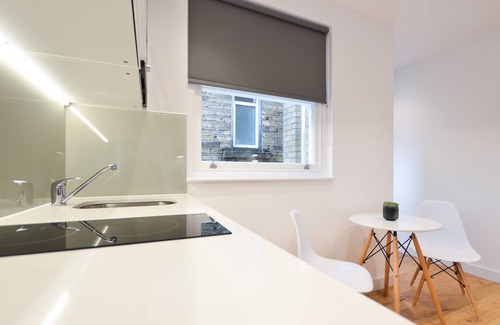 Shepherd's Bush Apartment | Shepherds Bush Green Serviced Apartments by Concept Apartments