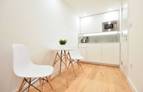 Shepherd's Bush Apartment | Shepherds Bush Green Serviced Apartments by Concept Apartments