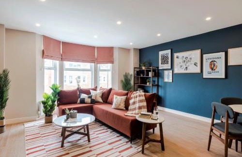 Askew Apartment | Shepherds Bush - Your Apartment