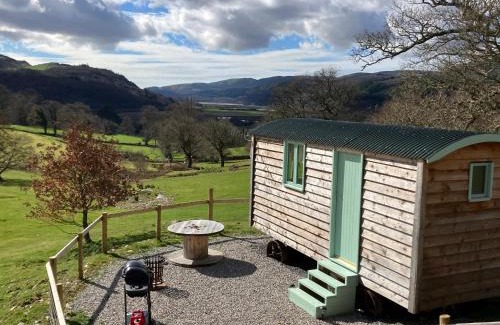 Llanelltyd Other | Shepherds hut Lowri