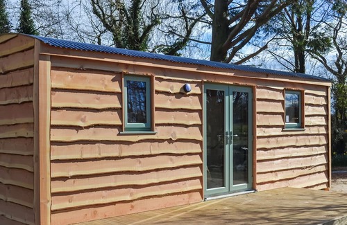 Llangefni Apartment | Shepherds Hut Two - UK48783