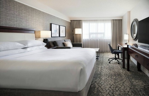 Calgary Hotel | Sheraton Cavalier Calgary Hotel