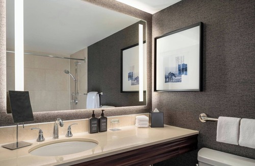 Calgary Hotel | Sheraton Cavalier Calgary Hotel