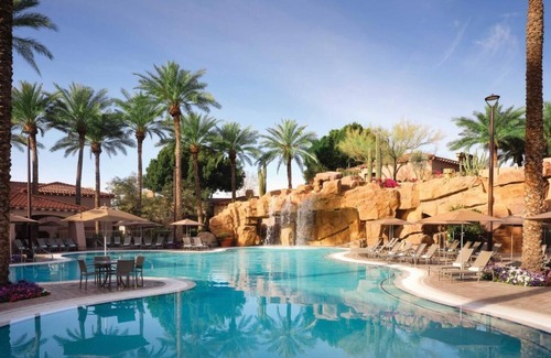 Sunset Ridge Apartment | Sheraton Desert Oasis-One or Two bedroom villa