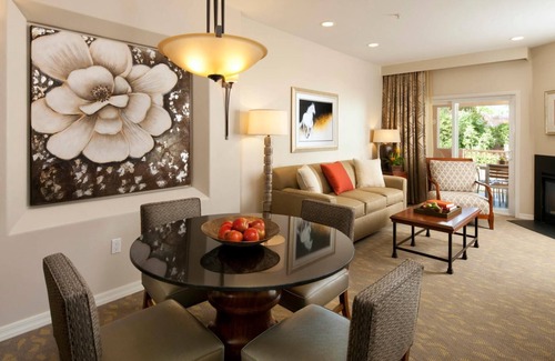 Sunset Ridge Apartment | Sheraton Desert Oasis-One or Two bedroom villa