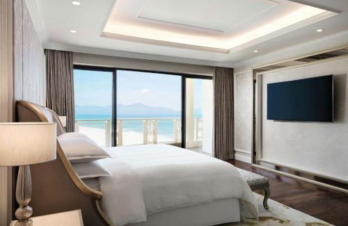 Ngu Hanh Son Resort | Sheraton Grand Danang Beach Resort & Spa