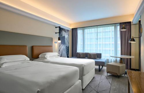 Tsim Sha Tsui Hotel | Sheraton Hong Kong Hotel & Towers