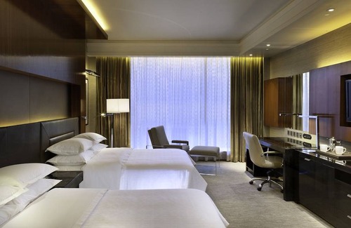 Rajajinagar Hotel | Sheraton Grand Bangalore Hotel at Brigade Gateway