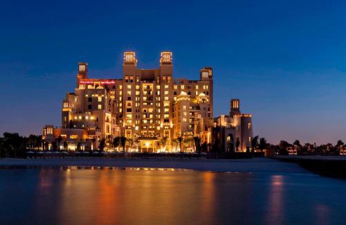 Beach & Coast Resort | Sheraton Sharjah Beach Resort and Spa