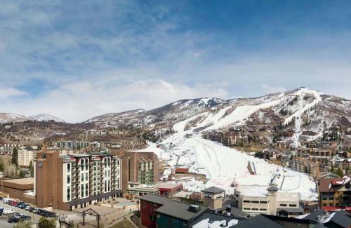 Steamboat Springs Hotel | Sheraton Steamboat Resort Villas