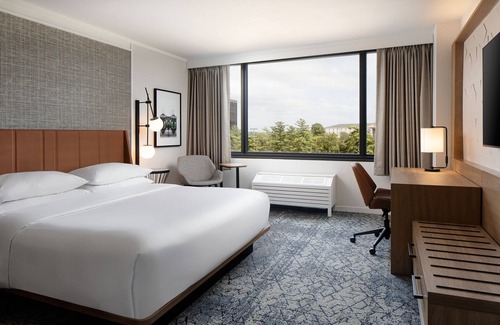 Maryland Heights Hotel | Sheraton Westport Plaza Hotel St. Louis
