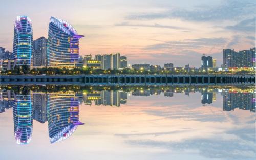 Chikan District Hotel | Sheraton Zhanjiang Hotel