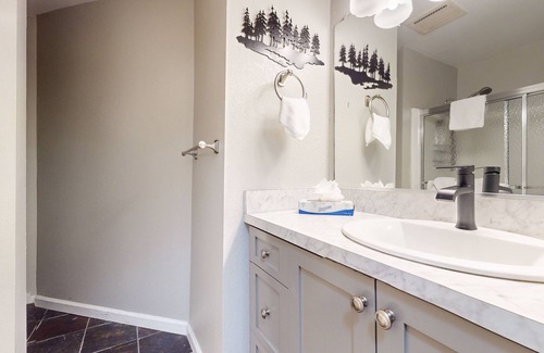 Mammoth Lakes Condo | Sherwin Villas Retreat | Walk Everywhere!