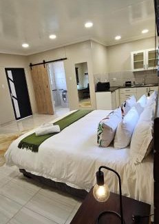Oranjemund Bed & Breakfast | Shiloah Guesthouse Unit 4