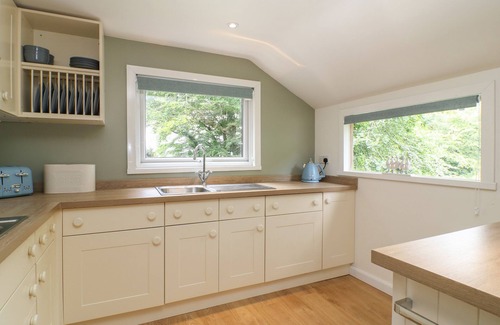Sticklepath Cottage | SHILSTONE LODGE, pet friendly, character holiday cottage in Chagford