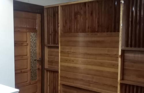 Shimla Other | Shimla Canvassed - Whole house available 3 bedroom with Kitchen and Living area
