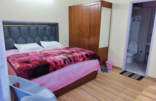 Shimla Apartment | Shimla Vibes B & B free pick and drop from ISBT Shimla