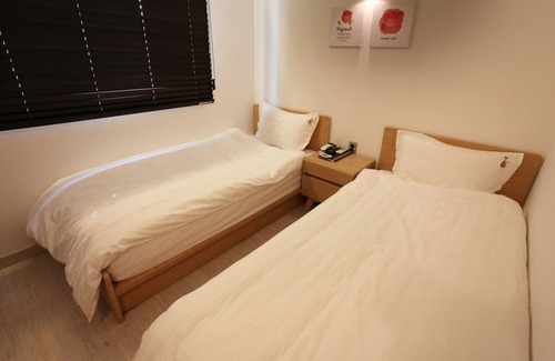 Daeheung-dong Hotel | Shinchon Peter Cat