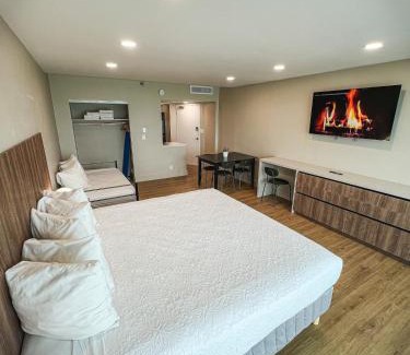 Mid Beach Apartment | Shine Suites Balcony Studio 6