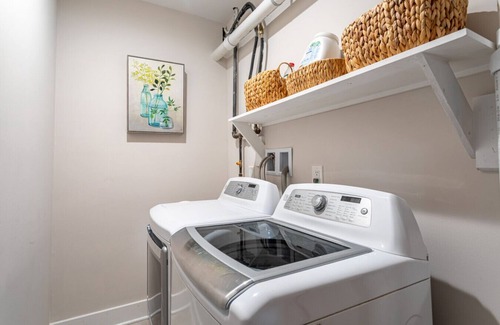 Sparrow Bush Apartment | Shingle Creek in Sparrow Bush