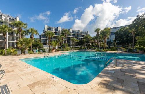 Isle of Palms Apartment | Shipwatch 418 - Luxury Oceanfront Penthouse in Isle of Palms