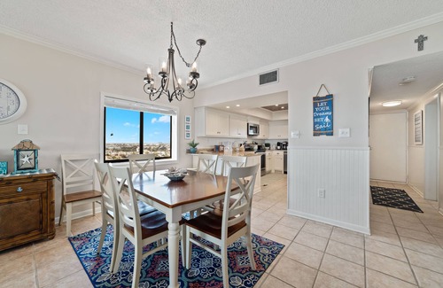 Ono Island Condo | Shipwatch A804 Penthouse -Beach Front Views from Terrace w/Coastal Interior!
