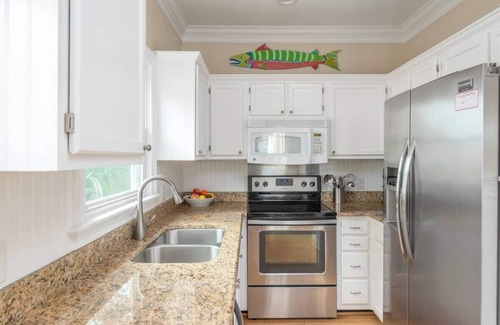 Oceanmarsh Subdivision House | Shipwatch Beach House - Ocean Views! Shared Pool!