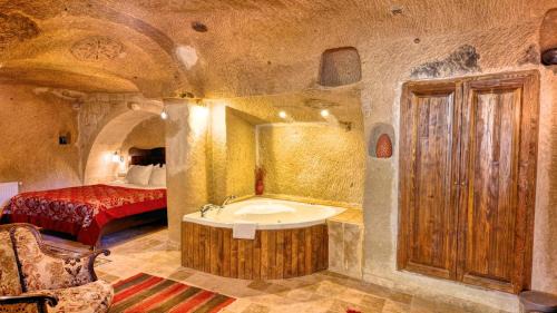 Ortahisar Bed & Breakfast | Shiraz Cave Cappadocia