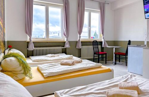 Gaimersheim Hostel | Shirdel Pension