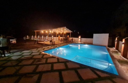 Alibaug Bed & Breakfast | Shivam Palace
