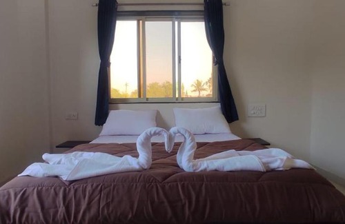 Alibaug Bed & Breakfast | Shivam Palace