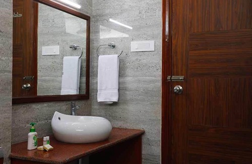 Majkhali Hotel | Shivani Foods And Resort