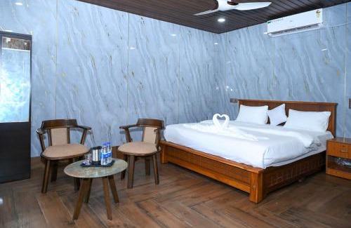 Murudeshwara Hotel | Shivani Sunset Bay Beach Resort