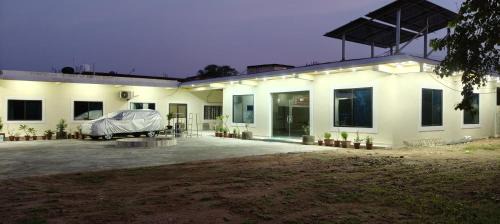 Khajuraho Hotel | Shivansh Palace HomeStay & Marriage Garden