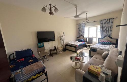 Al Mamzar House | SHJ DXB Sunny Border Guesthouse
