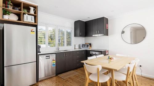 Shoal Bay Villa | Shoal Bay Beach House Three
