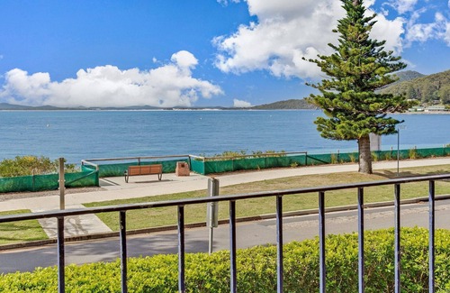 Shoal Bay Apartment | Shoal Bay unit with uninterrupted views of the bay
