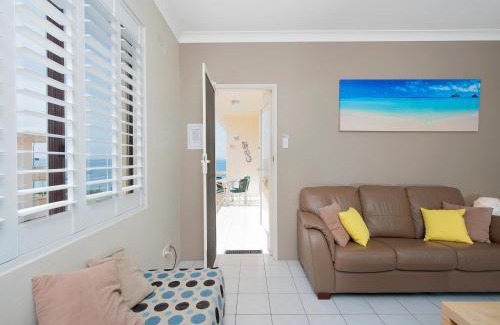 Shoal Bay Apartment | Shoal Bay Village
