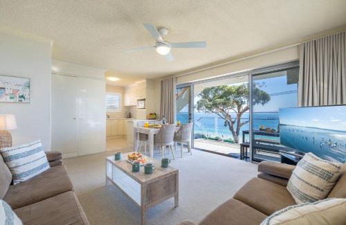 Shoal Bay Apartment | Shoal Towers, 6 -11 Shoal Bay Rd - Air Conditiong - Wifi - Stunning water views & perfect location