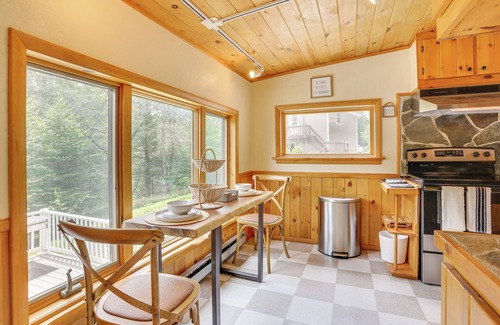 Shohola Cottage | Shohola Creek On-site: Updated Getaway w/Deck!