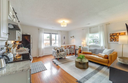 Blowing Rock Condo | Shop, Dine & Unwind: Dtwn Blowing Rock Retreat!