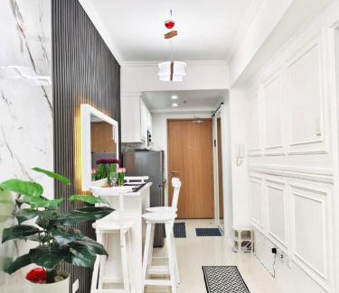 Barangay 76 Apartment | Shore 3 Staycation Near Moa
